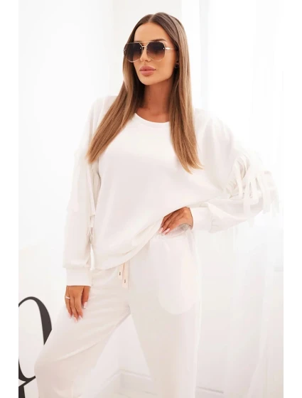 Dámský souprava máslová s třásněmi na rukávech ecru Dámský souprava máslová s třásněmi na rukávech ecru