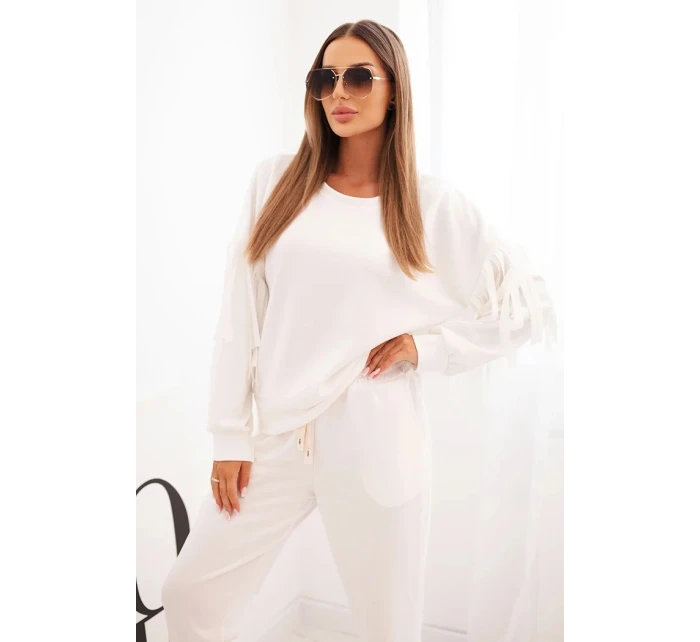 Dámský souprava máslová s třásněmi na rukávech ecru Dámský souprava máslová s třásněmi na rukávech ecru