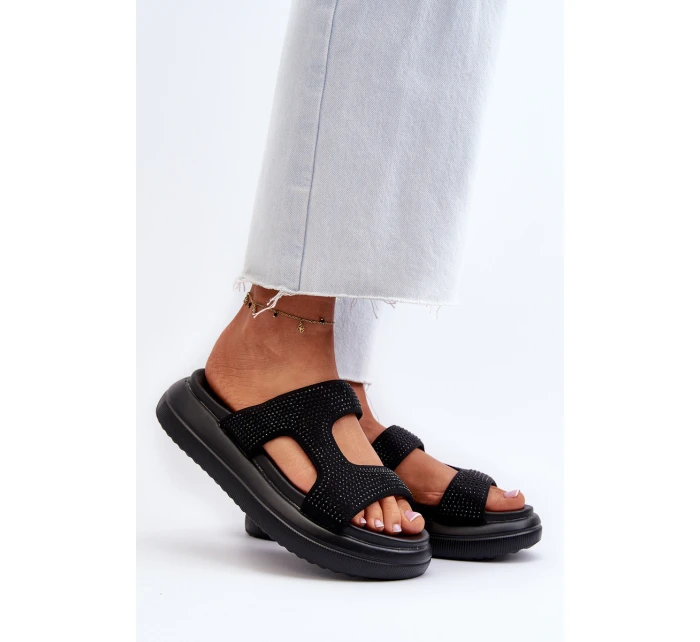 Ozdobené dámské sandály na platformě černé model 21656706 - Boto Ozdobené dámské sandály na platformě černé model 21656706 - Boto