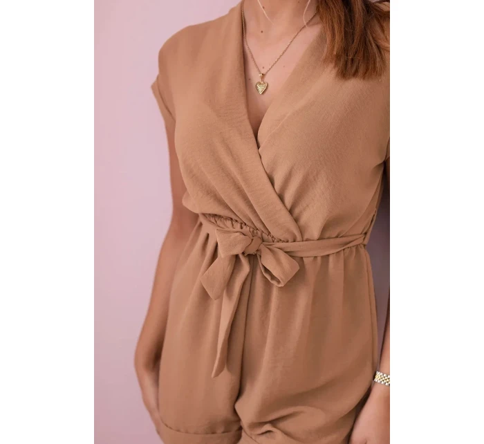 Krátký overal zavazovaný v pase Velbloud