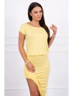 Asymetrické žluté šaty Asymetrické žluté šaty