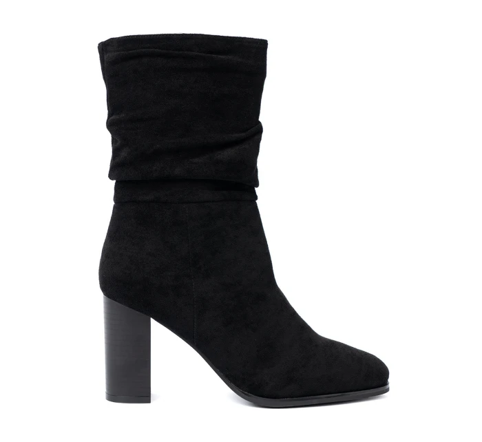 Luxusní dámské kotníčkové boty černé na širokém podpatku Luxusní dámské kotníčkové boty černé na širokém podpatku