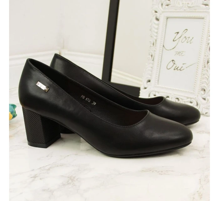 Černé lodičky Sergio Leone W SK314A s ozdobným sloupkem Černé lodičky Sergio Leone W SK314A s ozdobným sloupkem