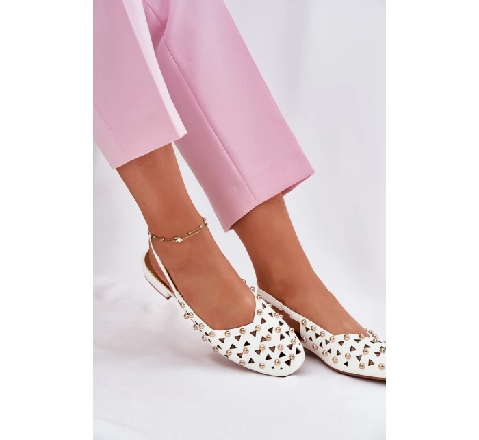 Zdobené Baleríny Na Plochém Podpatku Bílé model 21696513 - Boto