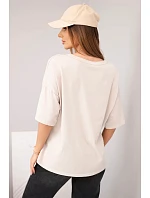 Dámská bavlněná oversize halenka s krátkým rukávem a model 22079387 potiskem béžová - K-Fashion Dámská bavlněná oversize halenka s krátkým rukávem a model 22079387 potiskem béžová - K-Fashion