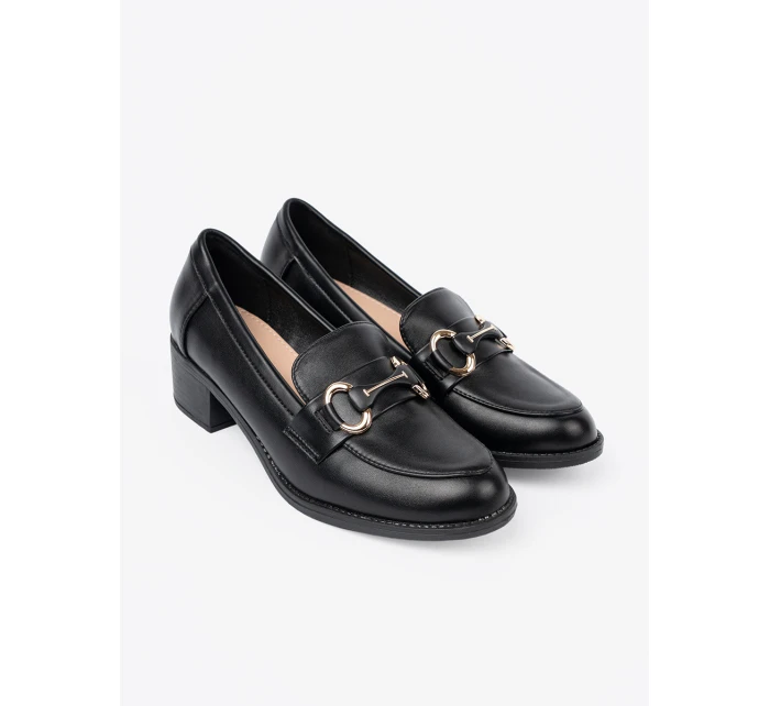 Krásné černé  polobotky dámské Obcas