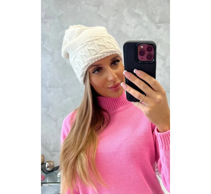 Dámská čepice ecru model 18751599 - K-Fashion Dámská čepice ecru model 18751599 - K-Fashion