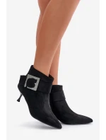 Dámské botky na jehlovém podpatku s ozdobnou sponou černé model 21671085 - Boto