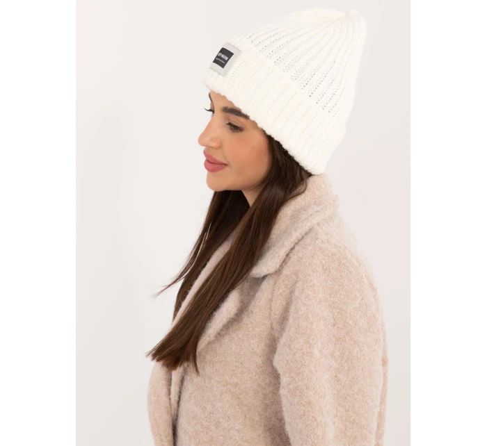 Čepice JK CZ model 20527614 ecru - FPrice Čepice JK CZ model 20527614 ecru - FPrice