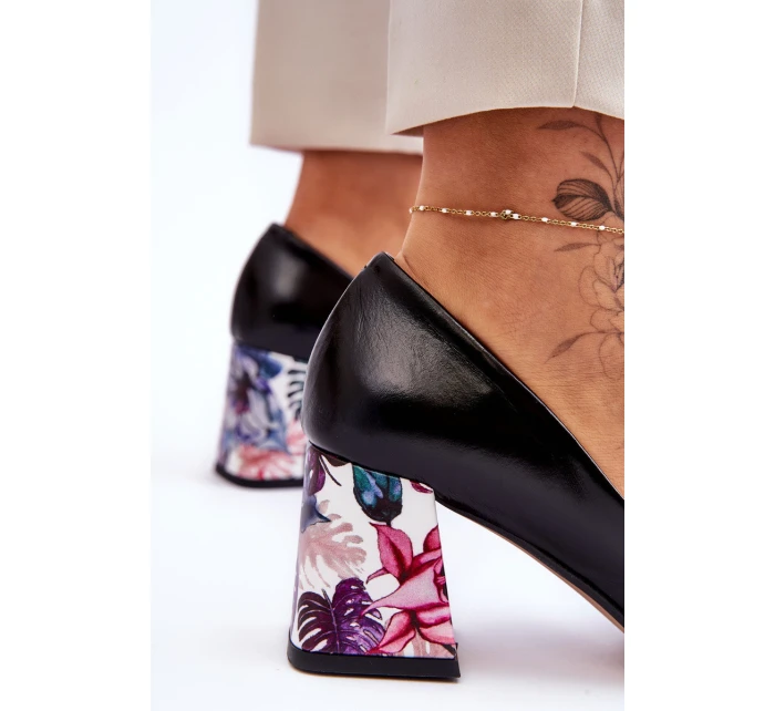 Kožené lodičky s ozdobným podpatkem Boty Černá model 21615894 - Boto Kožené lodičky s ozdobným podpatkem Boty Černá model 21615894 - Boto