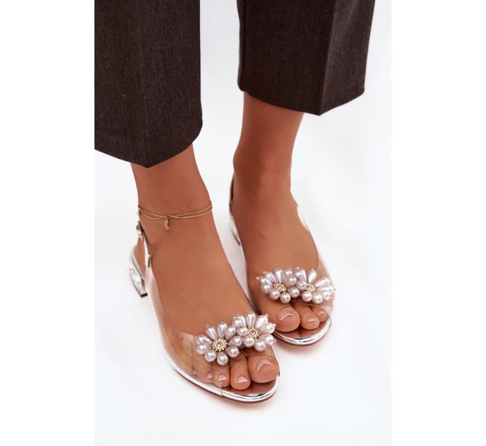 Průhledné sandály na nízkém podpatku s ozdobnými detaily D&A MR52-229 stříbrné Průhledné sandály na nízkém podpatku s ozdobnými detaily D&A MR52-229 stříbrné