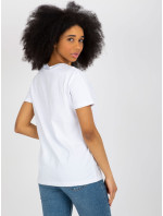 Bílé dámské tričko s aplikací ve tvaru srdce
