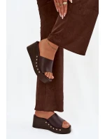 Dámské pantofle na platformě 78-200 Tmavě hnědá - Stephan Paris