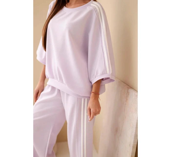 Dámský souprava viskózová máslo s širokou nohavicí a volnou blůzou světle fialový