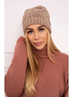 Fleecová čepice tmavě béžová model 18750805 - K-Fashion Fleecová čepice tmavě béžová model 18750805 - K-Fashion
