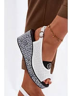 Kožené sandály na platformě model 22101381 bílé - S.Barski