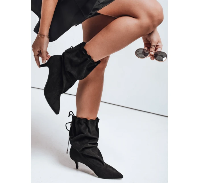 Dámské semišové kozačky s nařaseným svrškem černé FashionStreet ZY1138