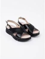 Exkluzívní černé dámské  sandály na plochém podpatku