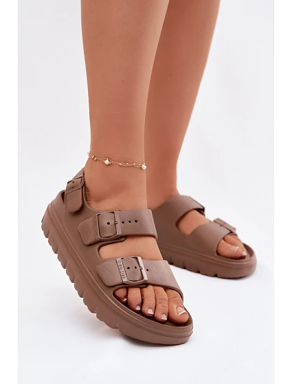 Dámské pěnové sandály na platformě Big Star TT274A035 hnědé Dámské pěnové sandály na platformě Big Star TT274A035 hnědé