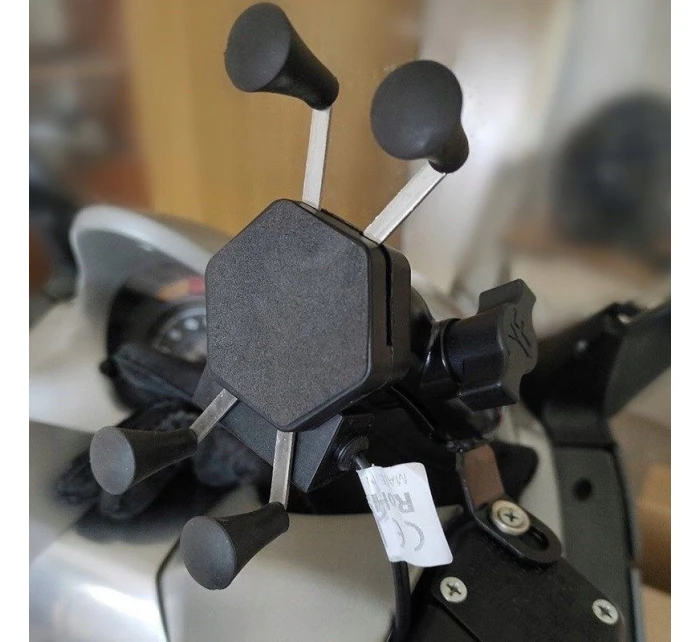 Držák a nabíječka telefonu FreedConn MC7C + držák na rám hlavy BM2R