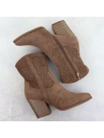 Dámské kovbojské boty ažurové semišové hnědé model 21905575 - S.Barski Dámské kovbojské boty ažurové semišové hnědé model 21905575 - S.Barski