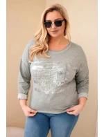 Dámská blůza Plus Size s potiskem a delším zadním dílem khaki
