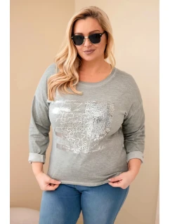 Dámská blůza Plus Size s potiskem a delším zadním dílem khaki