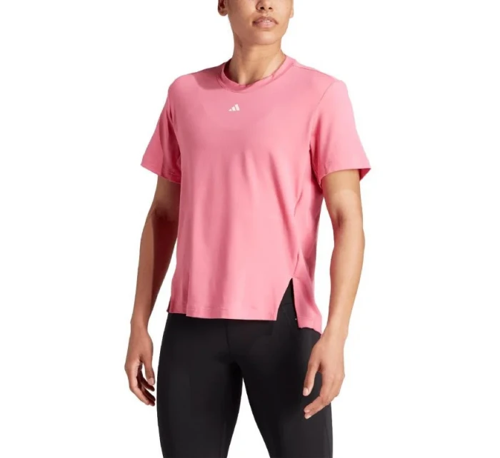 Adidas Versatile Tee W IL1364 Tričko Adidas Versatile Tee W IL1364 Tričko