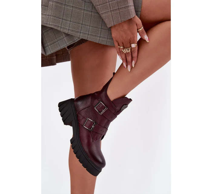 Kožené zateplené dámské boty s přezkami a ozdobným detailem model 21707581 bordó - Zazoo