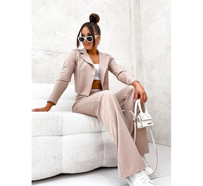 Béžový dámský komplet krátké sako a široké kalhoty model 19763935 - Moon Béžový dámský komplet krátké sako a široké kalhoty model 19763935 - Moon