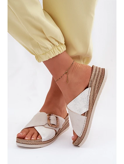 Dámské nazouváky na platformě s ozdobnou sponou Inblu RV000012 Světle béžové