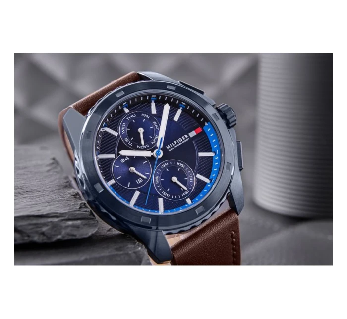 Pánské hodinky Tommy Hilfiger Walker 1710632 + BOX Pánské hodinky Tommy Hilfiger Walker 1710632 + BOX