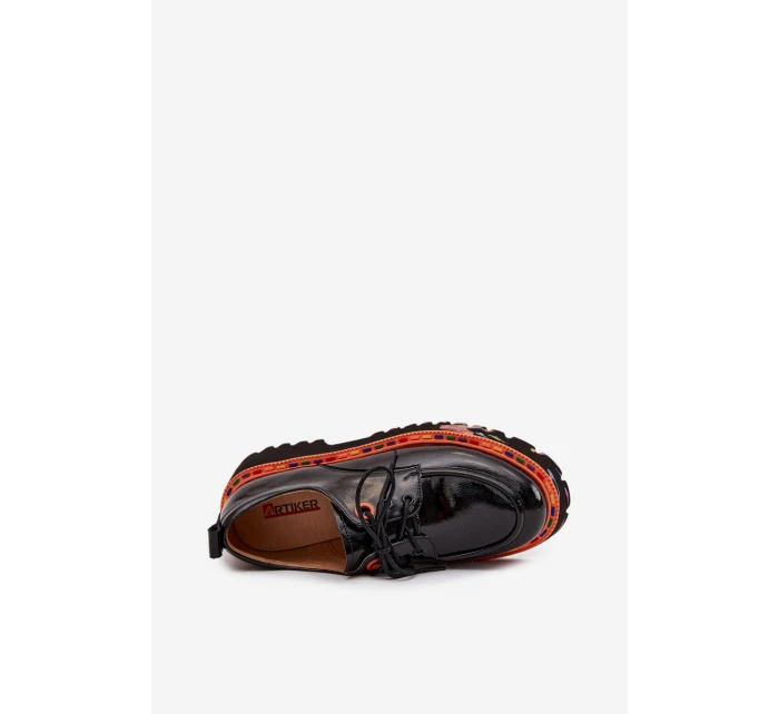 Kožené dámské lakované polobotky model 21712382 Černé - Artiker