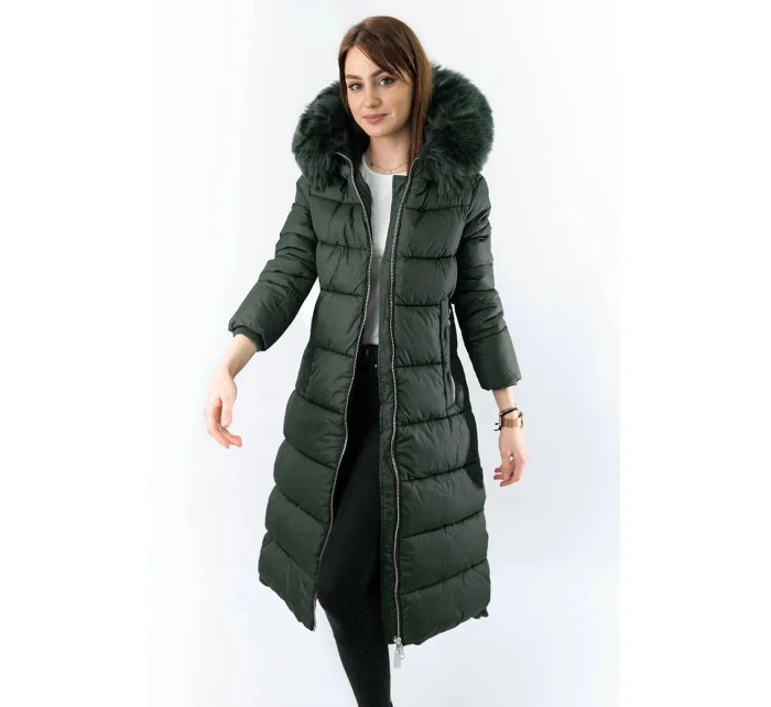 Dlouhá dámská zimní bunda v lahvově zelené barvě s kapucí model 21248699 - Libland