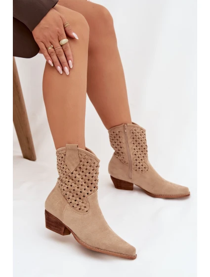 Dámské perforované kotníkové boty na podpatku béžové Ferissa Dámské perforované kotníkové boty na podpatku béžové Ferissa