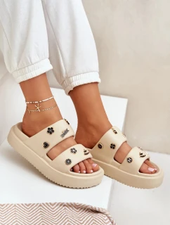 Dámské pěnové pantofle s ozdobnými připínkami – béžové