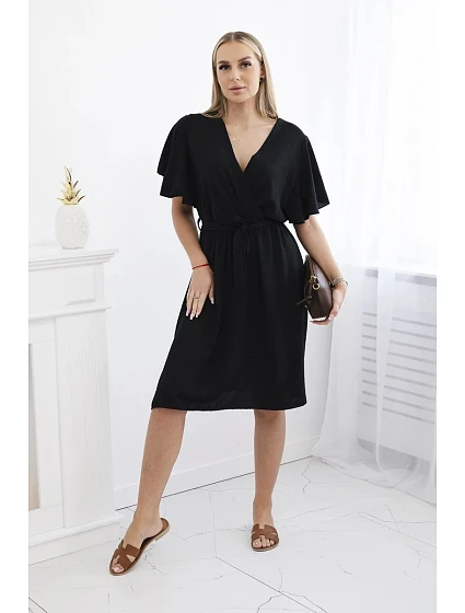Šaty s model 21915253 výstřihem černý - K-Fashion