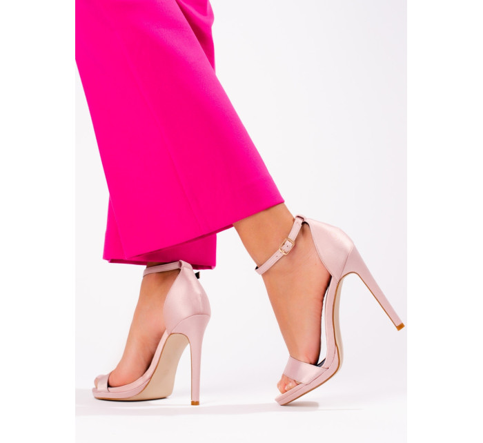 Zajímavé dámské  sandály růžové na jehlovém podpatku