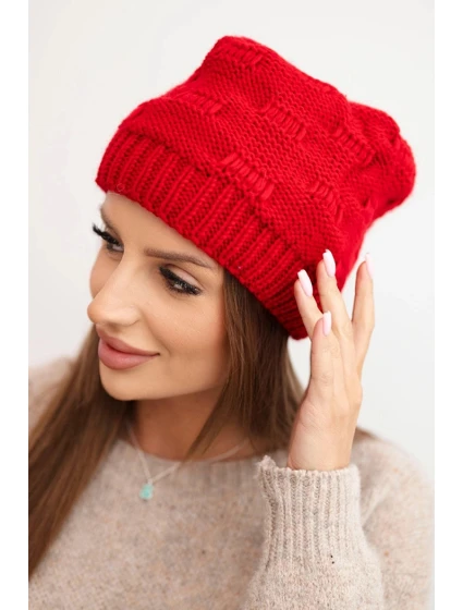 Dámská zimní čepice z vlny s ozdobným pletením K451 červená Dámská zimní čepice z vlny s ozdobným pletením K451 červená