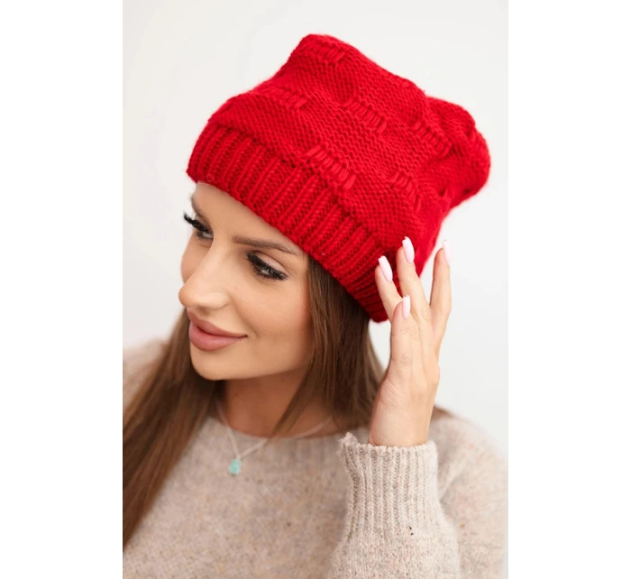 Dámská zimní čepice z vlny s ozdobným pletením K451 červená Dámská zimní čepice z vlny s ozdobným pletením K451 červená