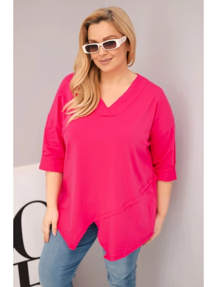 Dámská bavlněná blůza Plus Size s hlubokým výstřihem do V a asymetrickým lemem fuchsie