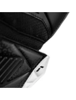 Attrakt Resist Jr brankářské rukavice model 20941814 7700 - Reusch