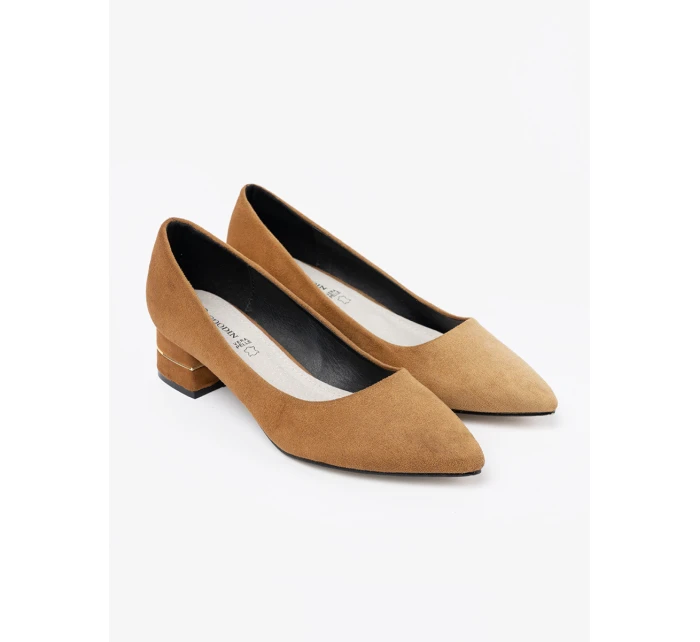 Praktické lodičky hnědé dámské na širokém podpatku Praktické lodičky hnědé dámské na širokém podpatku