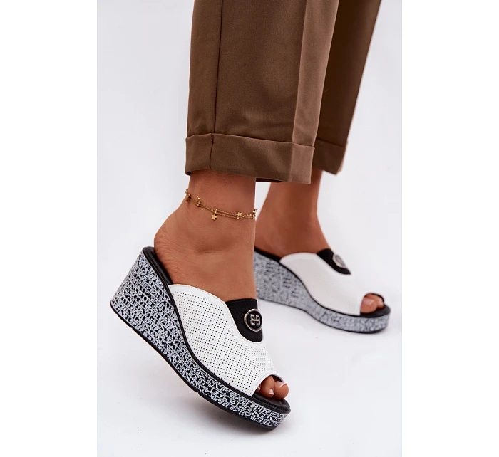 Kožené nazouváky na platformě s ozdobou model 22100370 Bílé - S.Barski