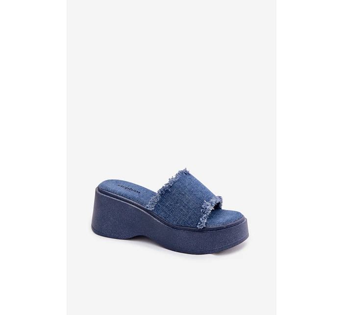 Dámské sandály s vzorem model 22107233 - Boto Dámské sandály s vzorem model 22107233 - Boto