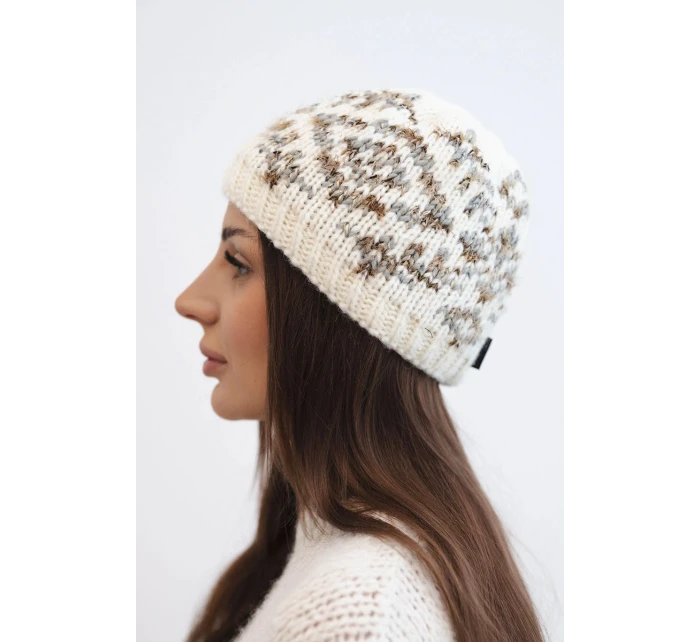 Dámská zimní vlněná čepice s ozdobnými krystalky K399 černá