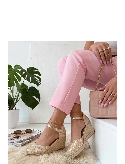 Bota na klínech  model 226556 Solea