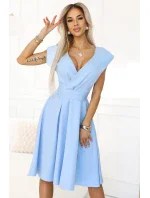 SCARLETT Rozšířené midi šaty s obálkovým výstřihem a páskem model 20965866 - numoco