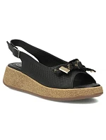 Dámské kožené ažurové sandály na platformě černé Filippo DS7582