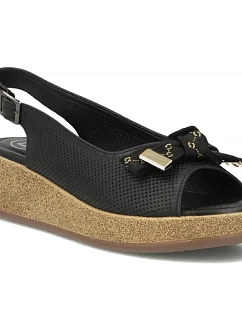 Dámské kožené ažurové sandály na platformě černé Filippo DS7582